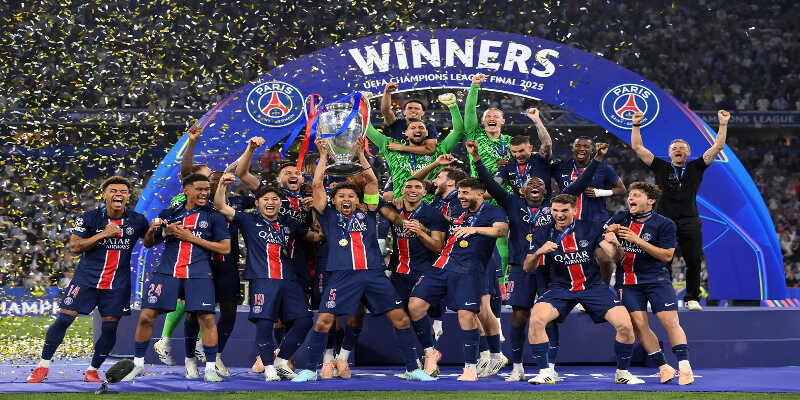 Paris Saint-Germain góp mặt top CLB bóng đá nổi tiếng nhất thế giới