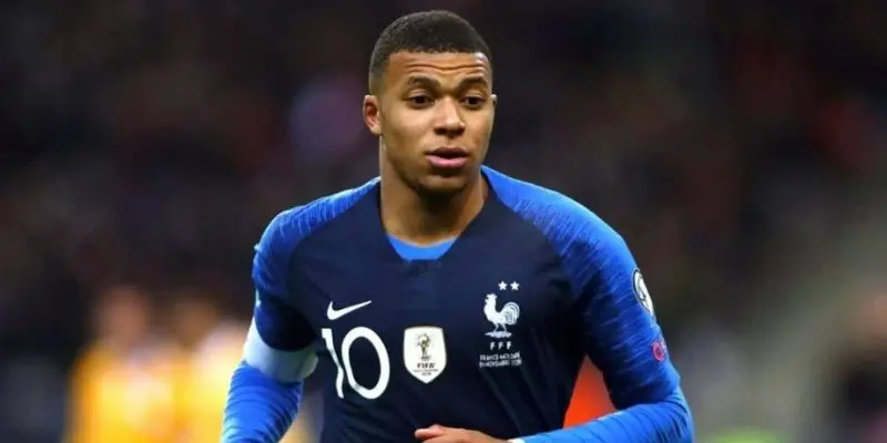 Mbappé – ngôi sao tiêu biểu cho giá trị chuyển nhượng tăng trưởng thời hiện đại