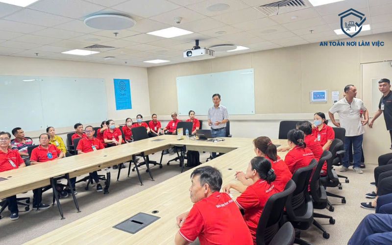 huấn luyện an toàn lao động